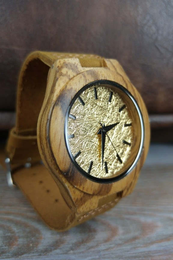 ξύλινο-ρολόι-γυναικείο-χρυσό