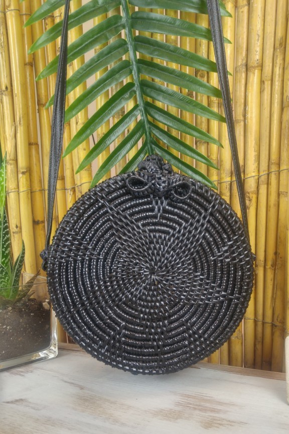 τσάντα-μπαμπού-μαύρη-στρογγυλή