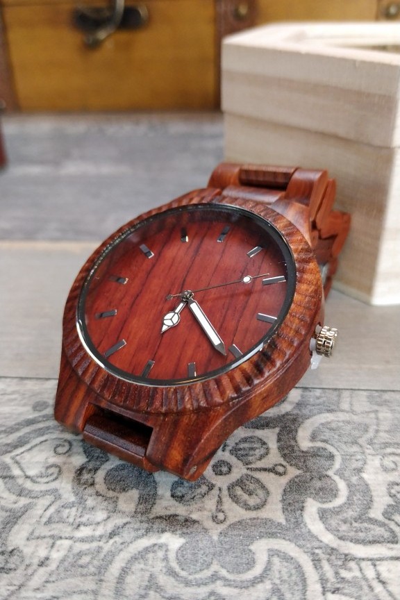 ανδρικό-ξύλινο-ρολόι-κερασιά