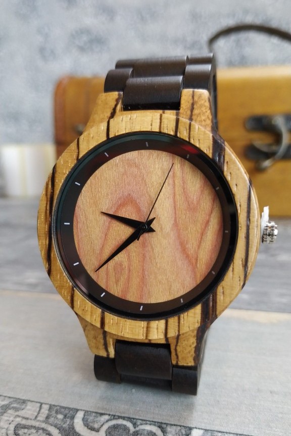 ξύλινο-ρολόι-χειρός-μπρασελέ-μαύρο