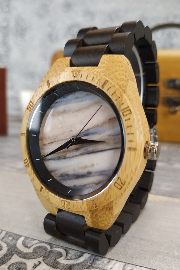 ανδρικό-ξύλινο-ρολόι-μπρασελέ-μάρμαρο