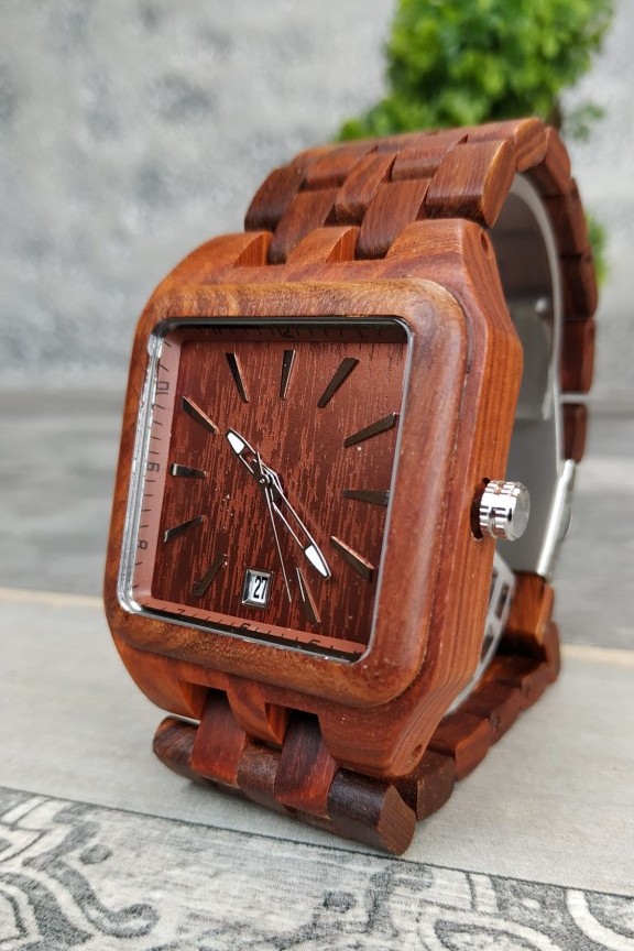 ξύλινο-ρολόι-μπρασελέ-τετράγωνο-κερασιά