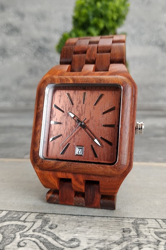 ξύλινο-ρολόι-μπρασελέ-τετράγωνο-κερασιά