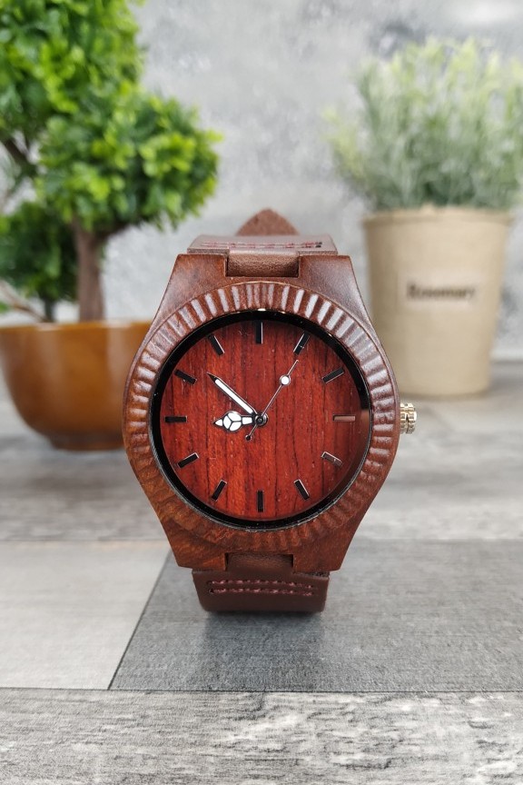 ξύλινο-ρολόι-κερασιά-κόκκινο-λουράκι