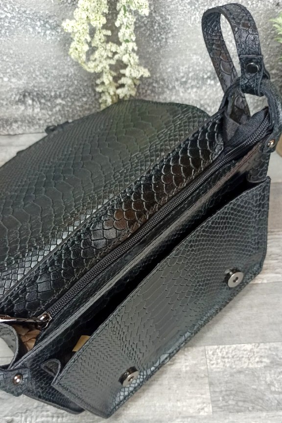 δερμάτινη-τσάντα-φίδι-μαύρη