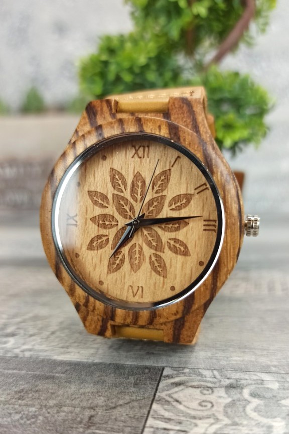 ξύλινο-ρολόι-φύλλα-λουράκι