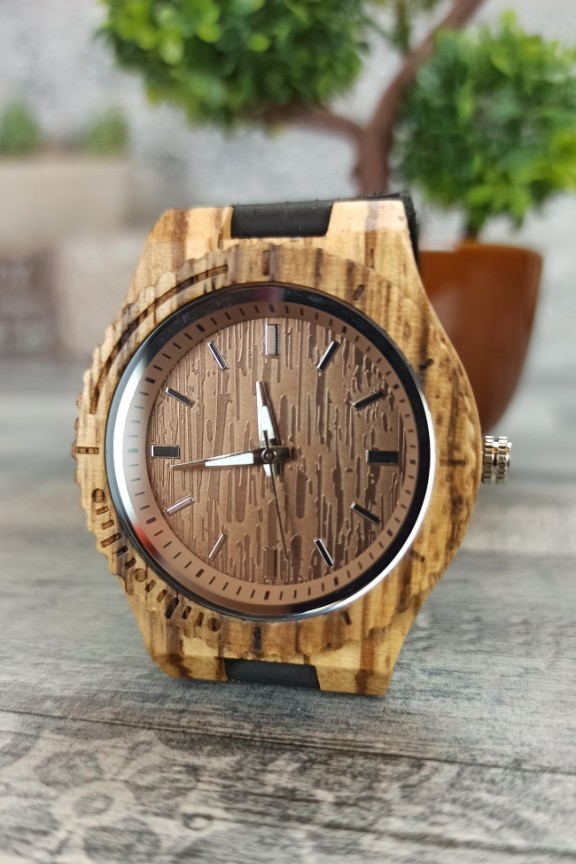 ξύλινο-ρολόι-καφέ-μαύρο-λουράκι