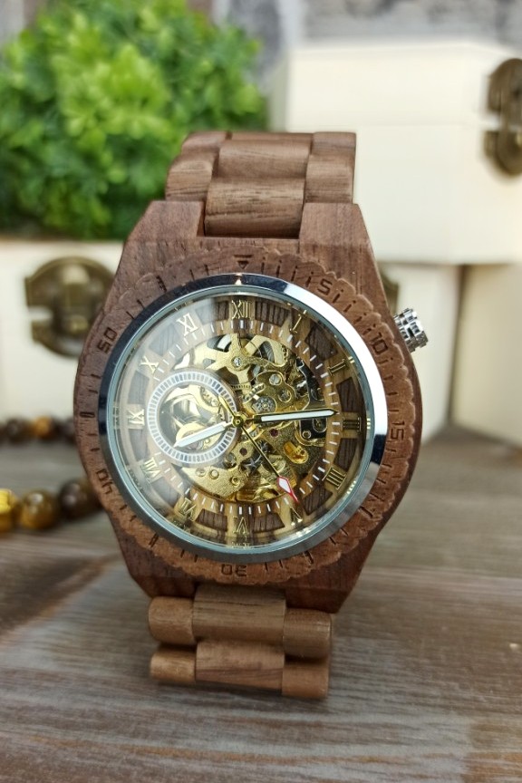 ξύλινο-ρολόι-αυτόματο-καρυδιά