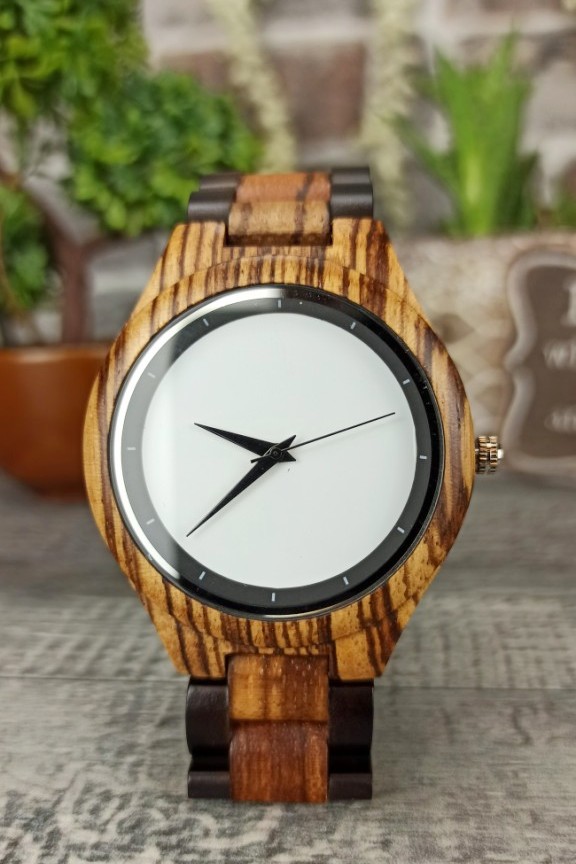 ξύλινο-ρολόι-λευκό-καντράν-μπρασελέ