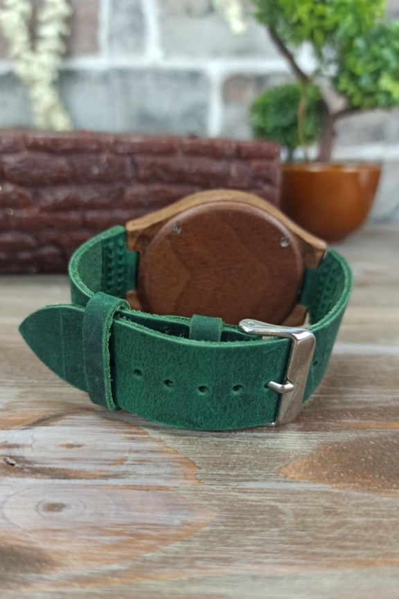ξύλινο-ρολόι-καρυδιά-πράσινο
