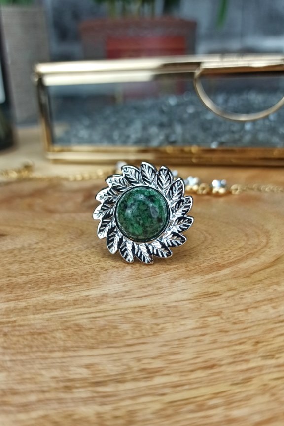 δαχτυλίδι-ήλιος-πράσινη-πέτρα-ασημί