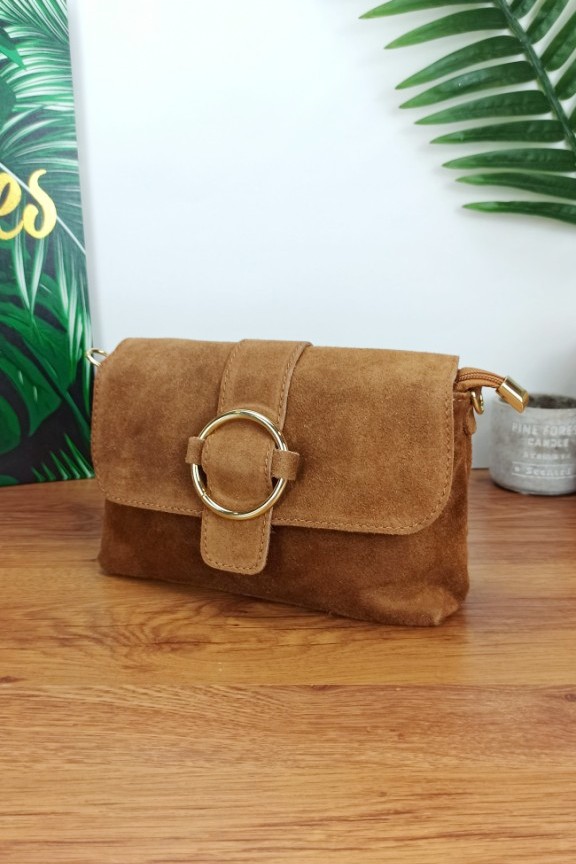 τσάντα-δερμάτινη-κρίκο-καφέ