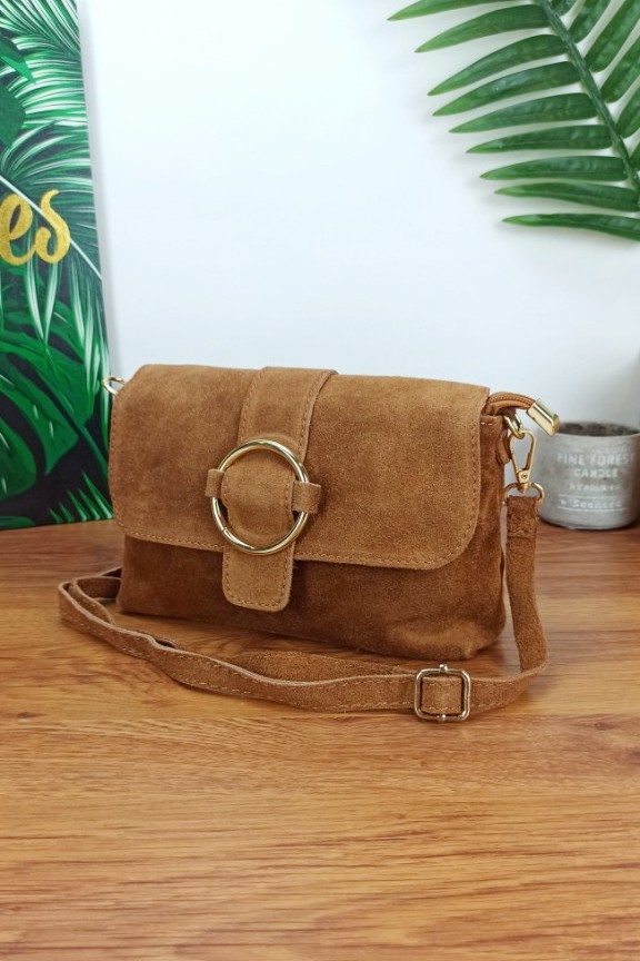 τσάντα-δερμάτινη-κρίκο-καφέ