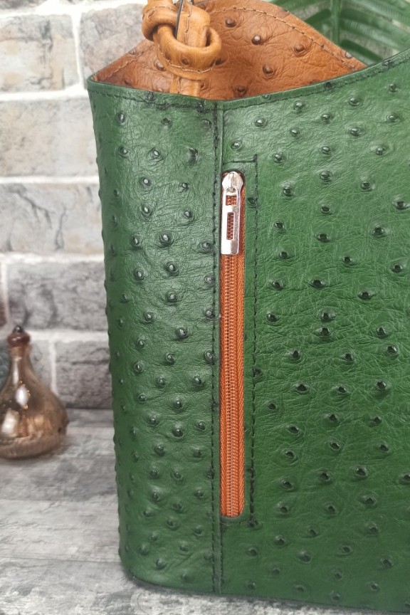 δερμάτινη-τσάντα-κροκό-πλάτης-ώμου-πράσινη