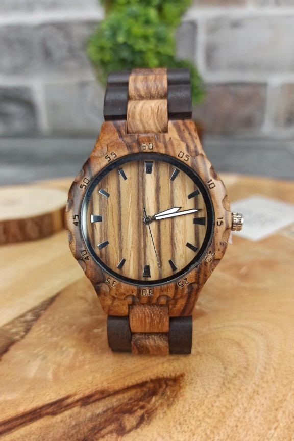 ξύλινο-ρολόι-μικρό-μπρασελέ