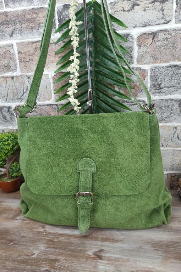 τσάντα-ταχυδρόμου-δερμάτινη-πράσινη