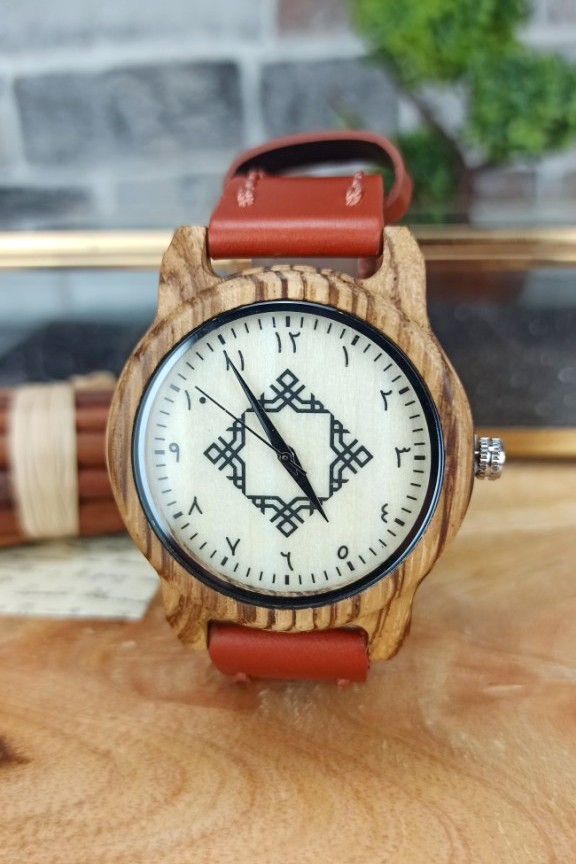 ξύλινο-ρολόι-δερμάτινο-λουράκι
