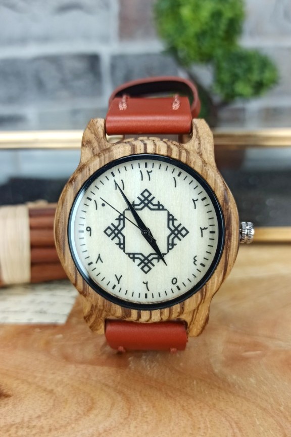 ξύλινο-ρολόι-δερμάτινο-λουράκι