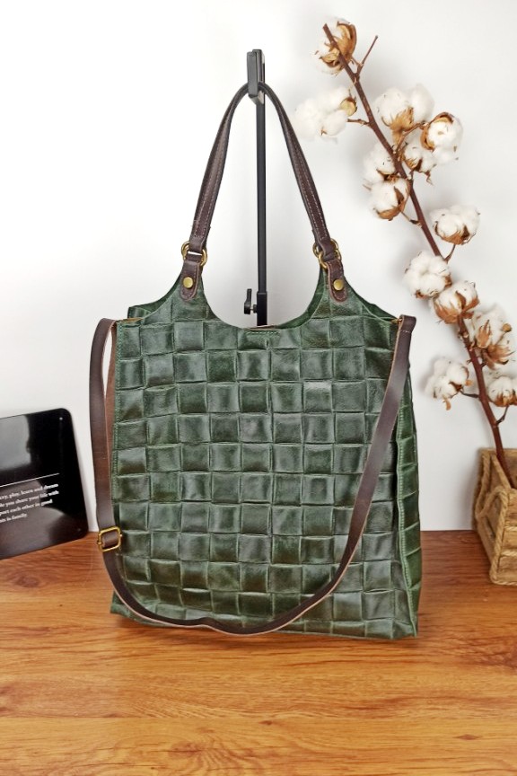 δερμάτινη-τσάντα-καρό-πράσινη