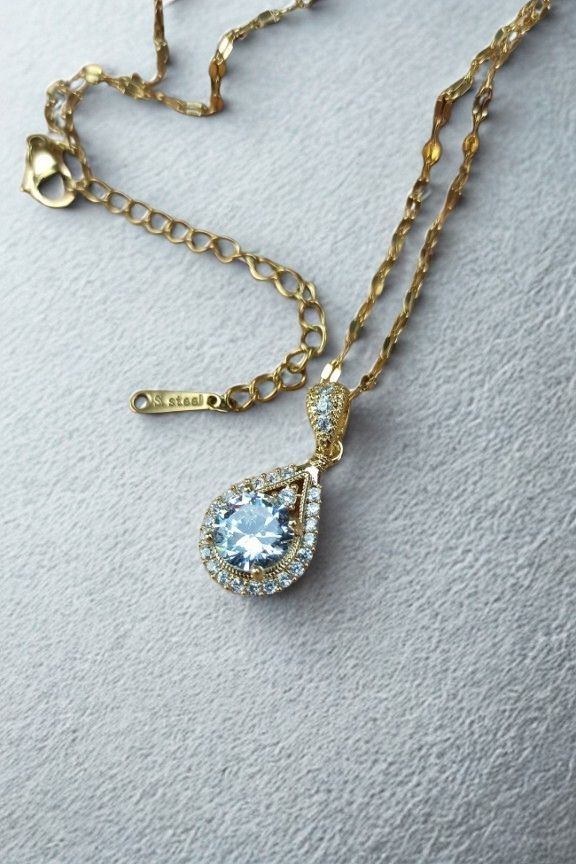 κολιέ-ατσάλι-διάφανη-πέτρα-χρυσό