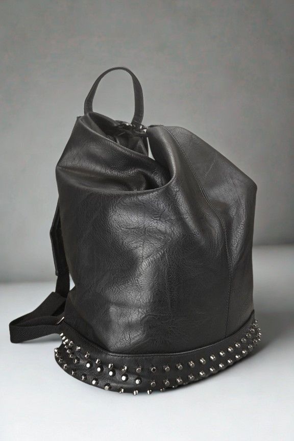 γυναικεία-τσάντα-πλάτης-τρουκς-μαύρη