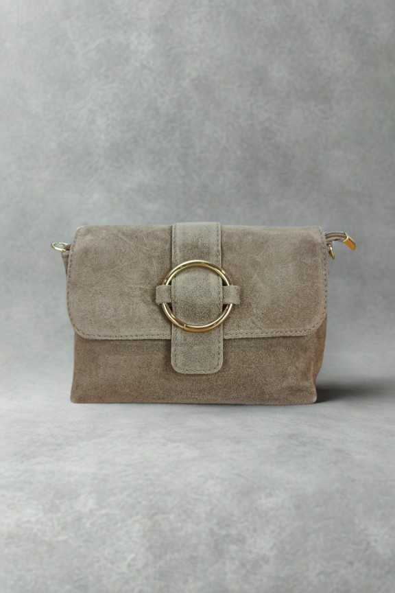 τσάντα-δερμάτινη-κρίκο-πούρο