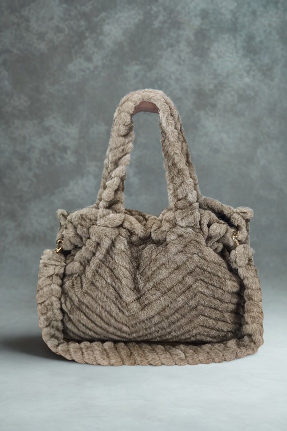 μεγάλη-γούνινη-τσάντα-hobo-γκρι