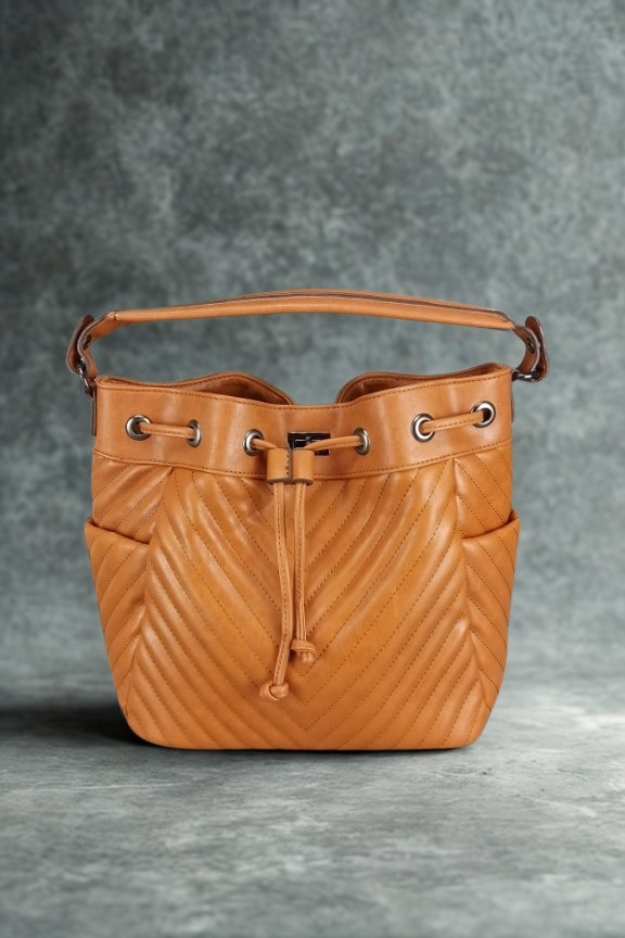 τσάντα-πουγγί-καπιτονέ-ταμπά