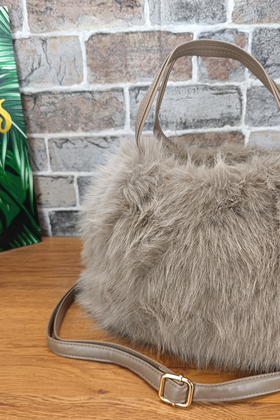 τσάντα-χιαστί-γούνα-μπεζ