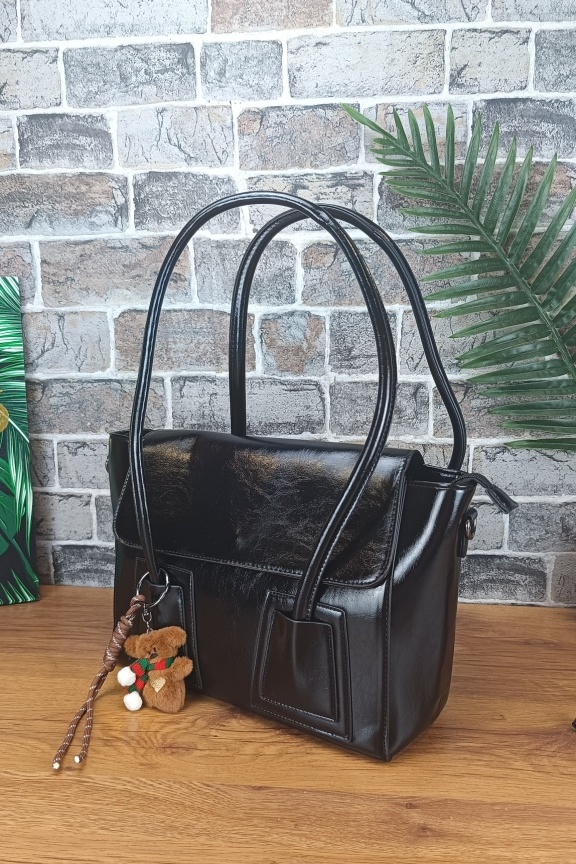 τσάντα-όμου-λουστρίνι-μπρελόκ-αρκουδάκι-μαύρη