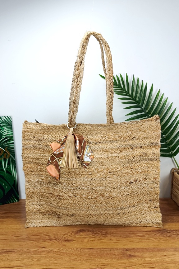 χειροποίητη-τσάντα-γιούτα-μπρελόκ