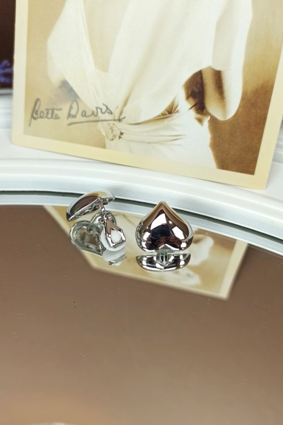 σκουλαρίκια-καρδιές-με-κλιπ-ασημί