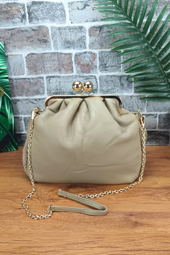 τσάντα-clutch-αναδιπλούμενη-γόυνα-μπεζ-ανοιχτό
