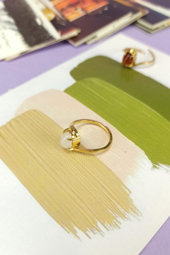 δαχτυλίδι-ατσάλι-πέτρα-φεγγαρόπετρα-χρυσό