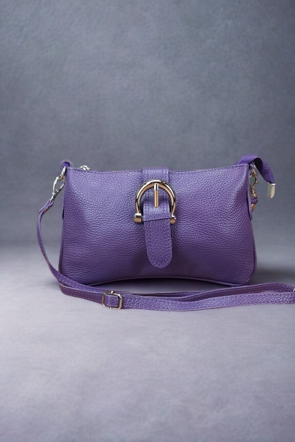 δερμάτινη-τσάντα-πόρπη-μωβ