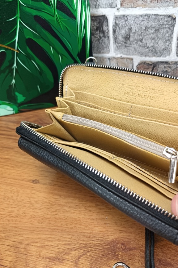 δερμάτινο-πορτοφόλι-τσαντάκι-μαύρο