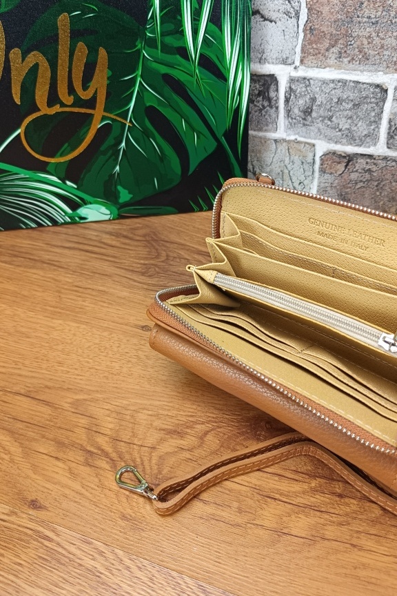 δερμάτινο-πορτοφόλι-τσαντάκι-ταμπά