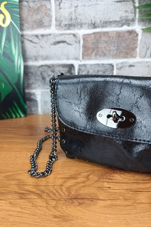 μίνι-δερμάτινο-τσαντάκι-τρουκς-μαύρο