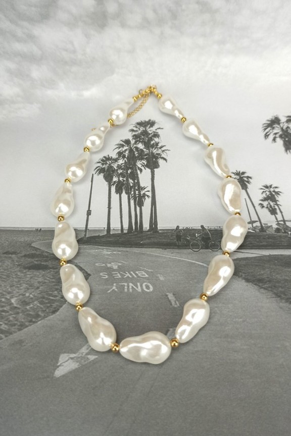 ατσάλινο-κολιέ-μεγάλες πέρλες-χρυσό