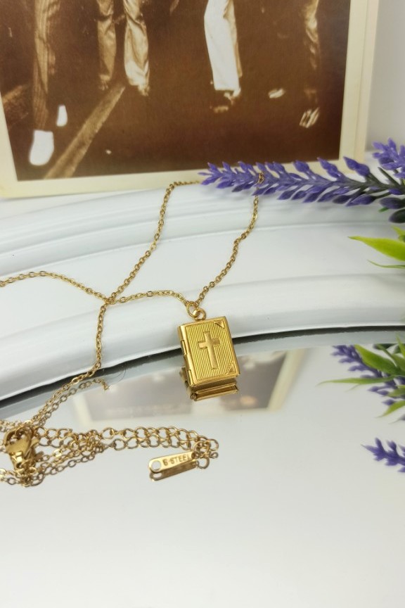 κολιέ-ανοιγόμενο-σταυρός-χρυσό