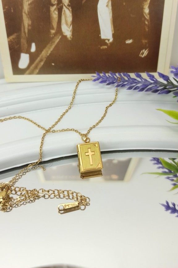 κολιέ-ανοιγόμενο-σταυρός-χρυσό