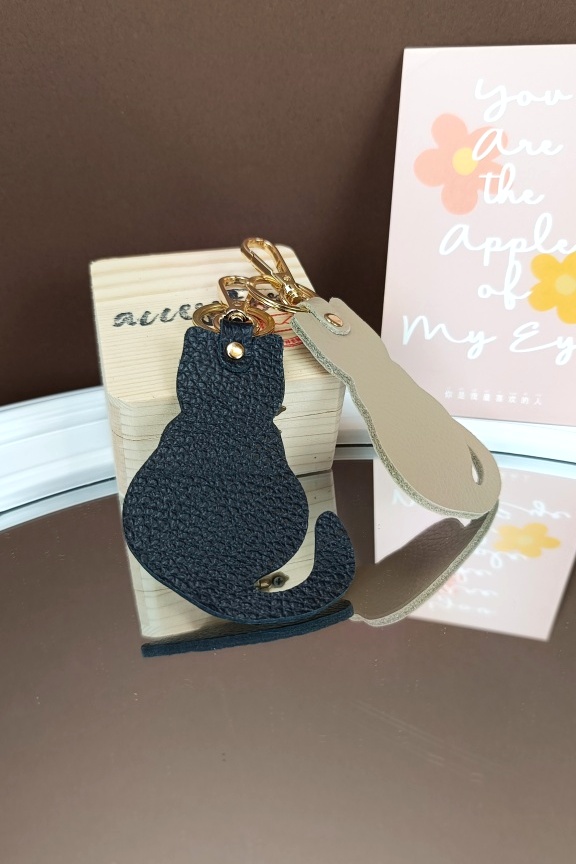 δερμάτινο-μπρελόκ-γάτα