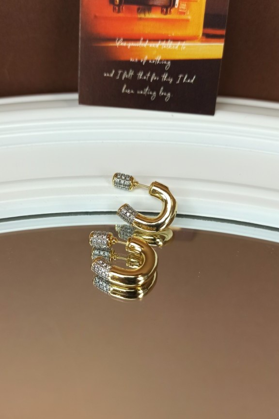 σκουλαρίκια-u-με-ζιρκόν-χρυσά