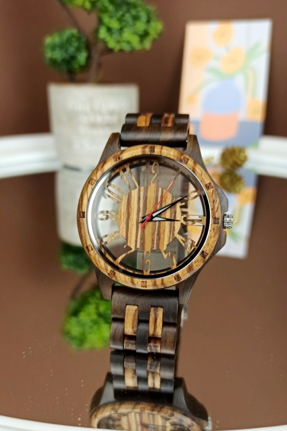 ξύλινο-ρολόι-διάφανο-καντράν-μπρασελέ-διχρωμία