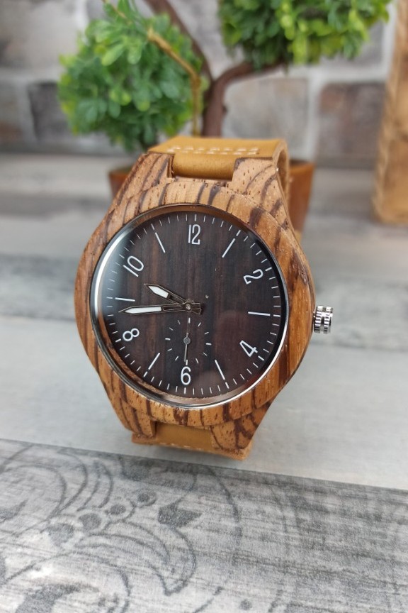 ξύλινο-ρολόι-καρυδιά-ζεμπράνο-μπεζ-λουράκι