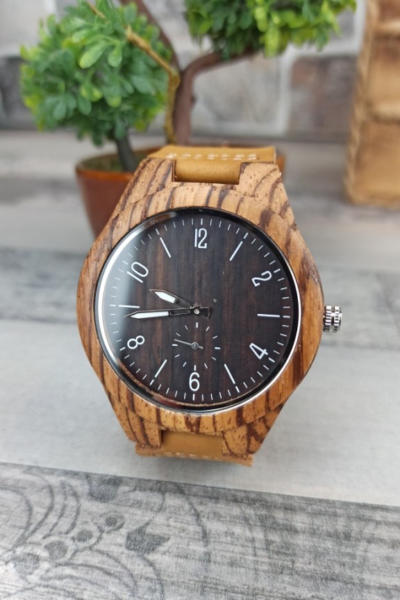 Ξύλινο ρολόι 'No Time' μπεζ λουράκι