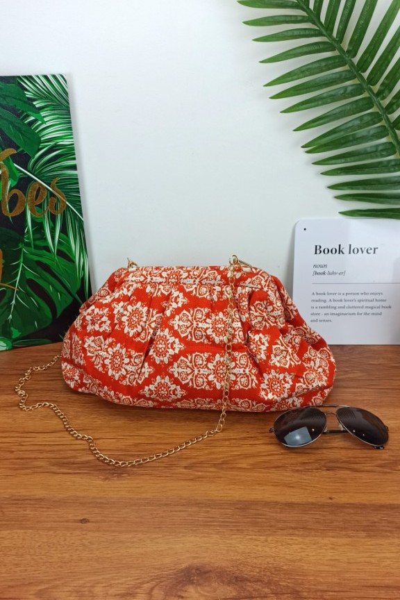 υφασμάτινη-τσάντα-clutch-λουλούδια-κεραμιδί