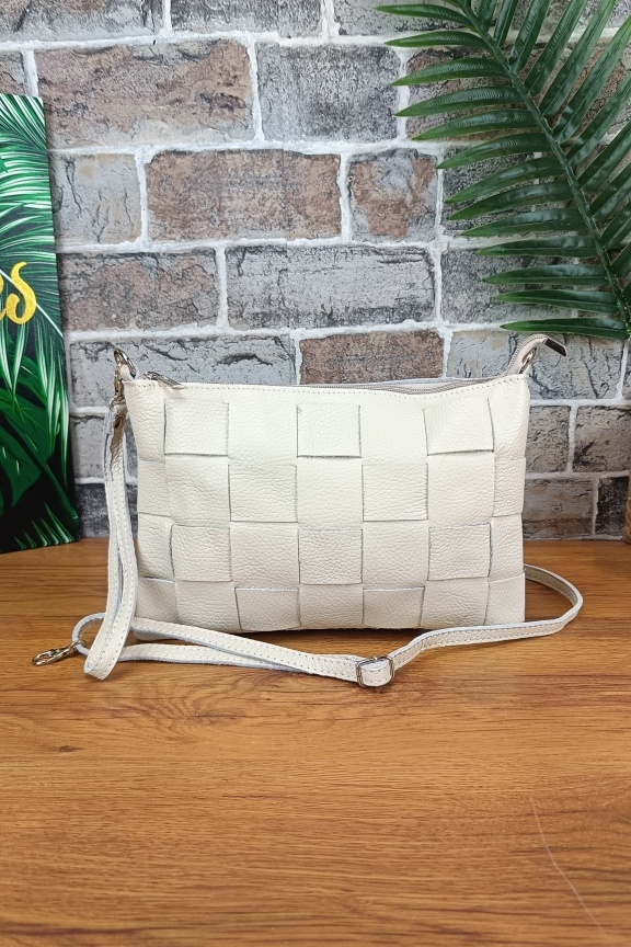 δερμάτινη-τσάντα-πλεκτή-καρό-εκρού