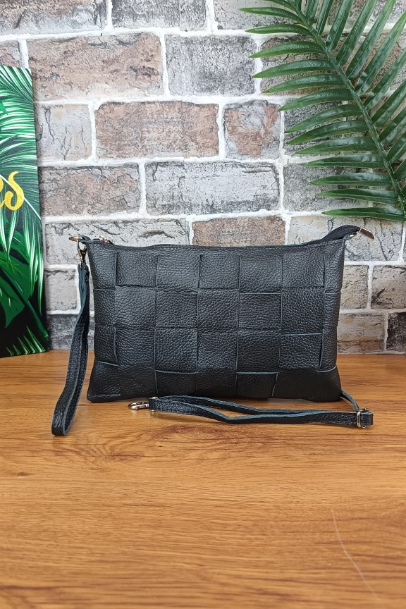 δερμάτινη-τσάντα-πλεκτή-καρό-μαύρη